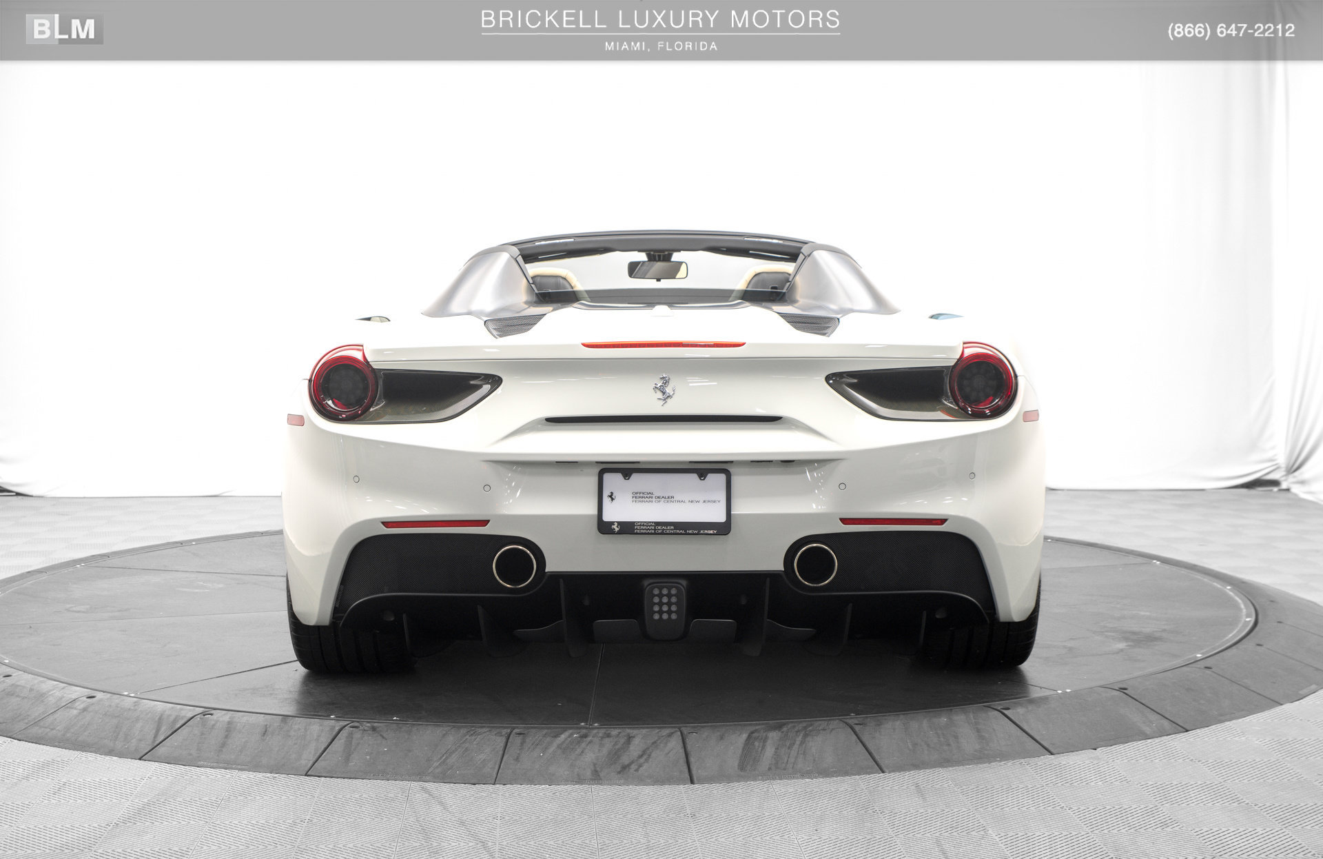 Used 2018 Ferrari 488 Spider RWD image 4