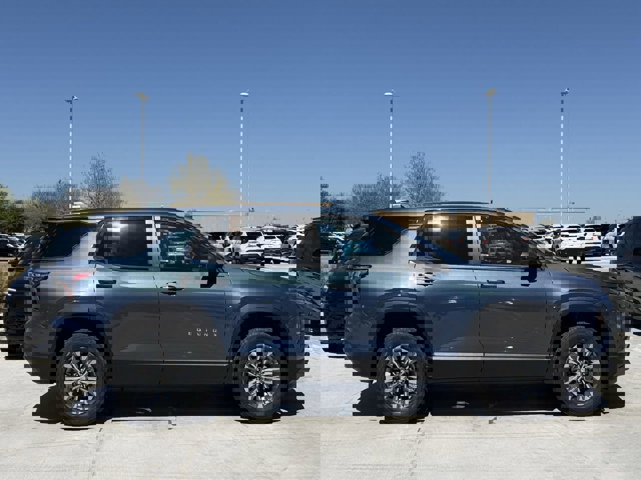 New 2026 Chevrolet Equinox LT image 3