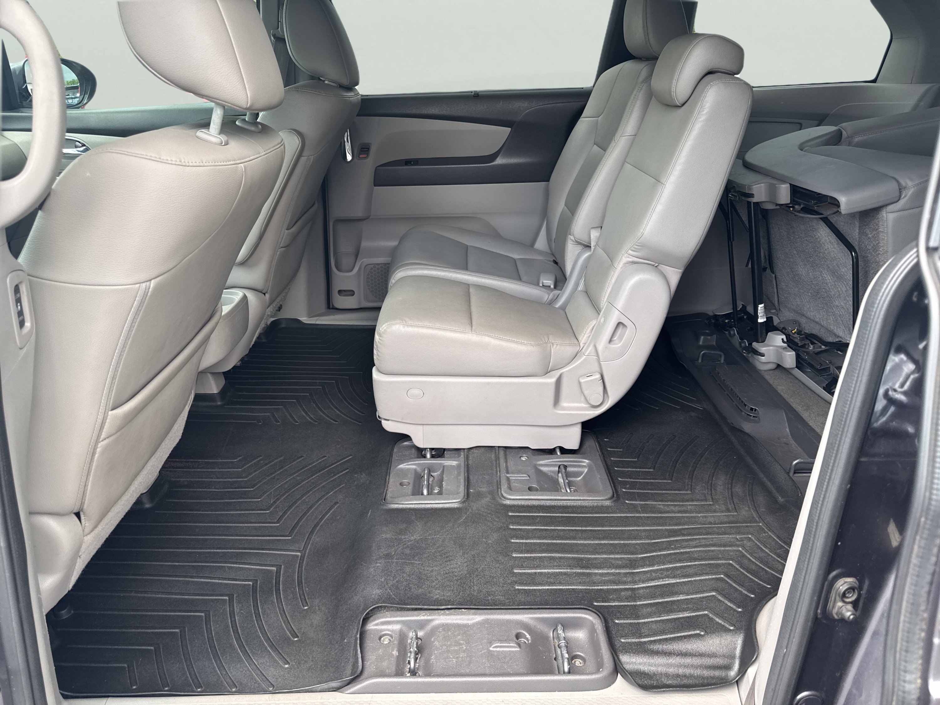 Used 2015 Honda Odyssey EX-L image 17