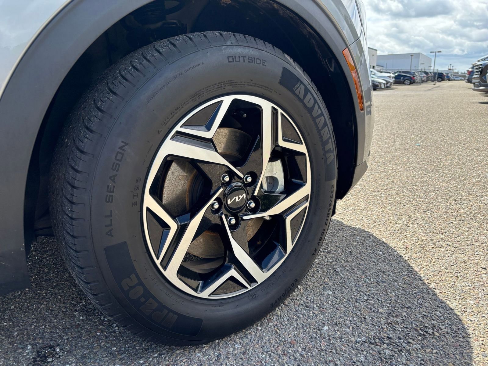 Used 2025 Kia Sportage LX FWD image 29