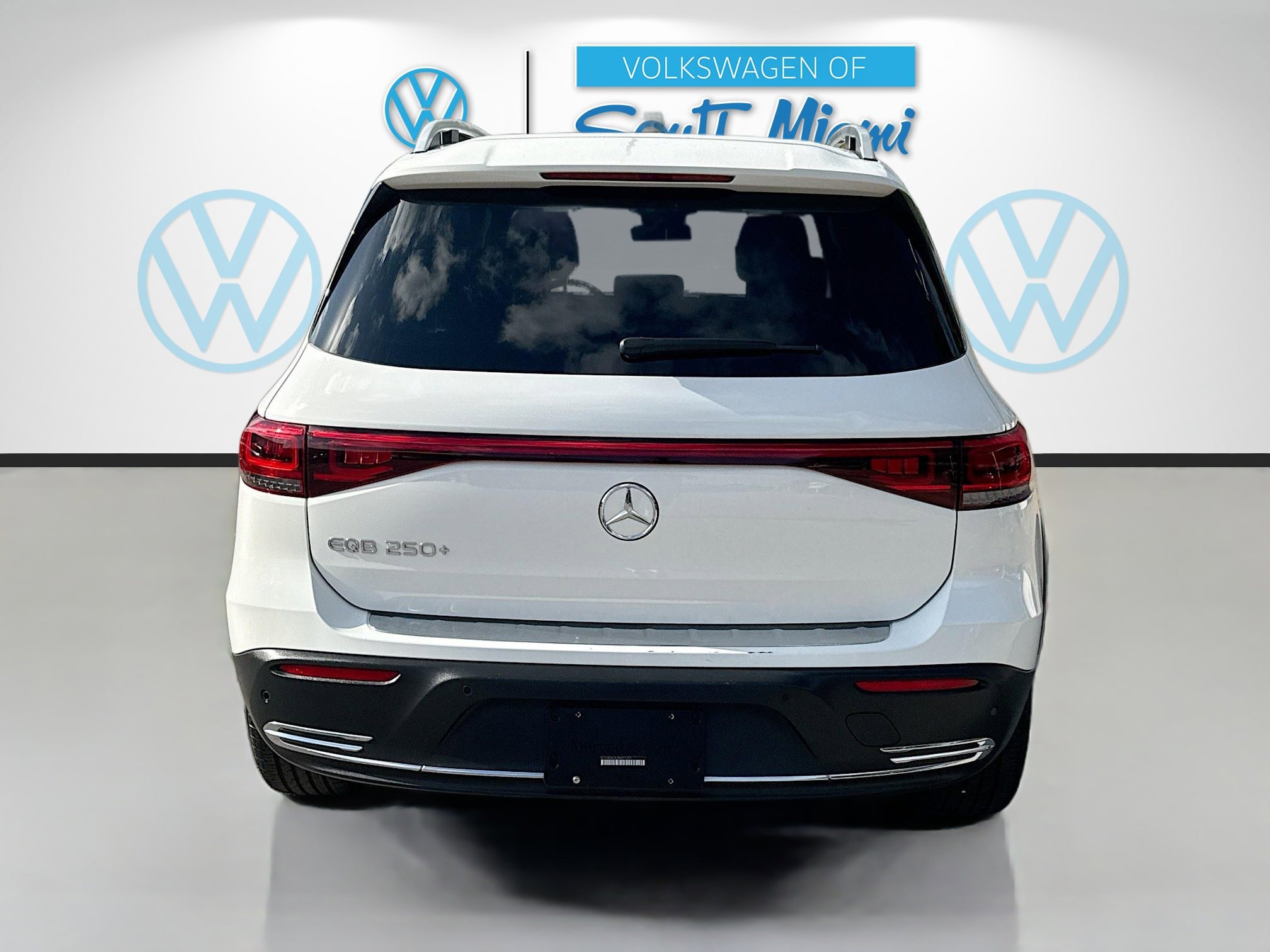 Used 2023 Mercedes-Benz EQB 250+ image 6