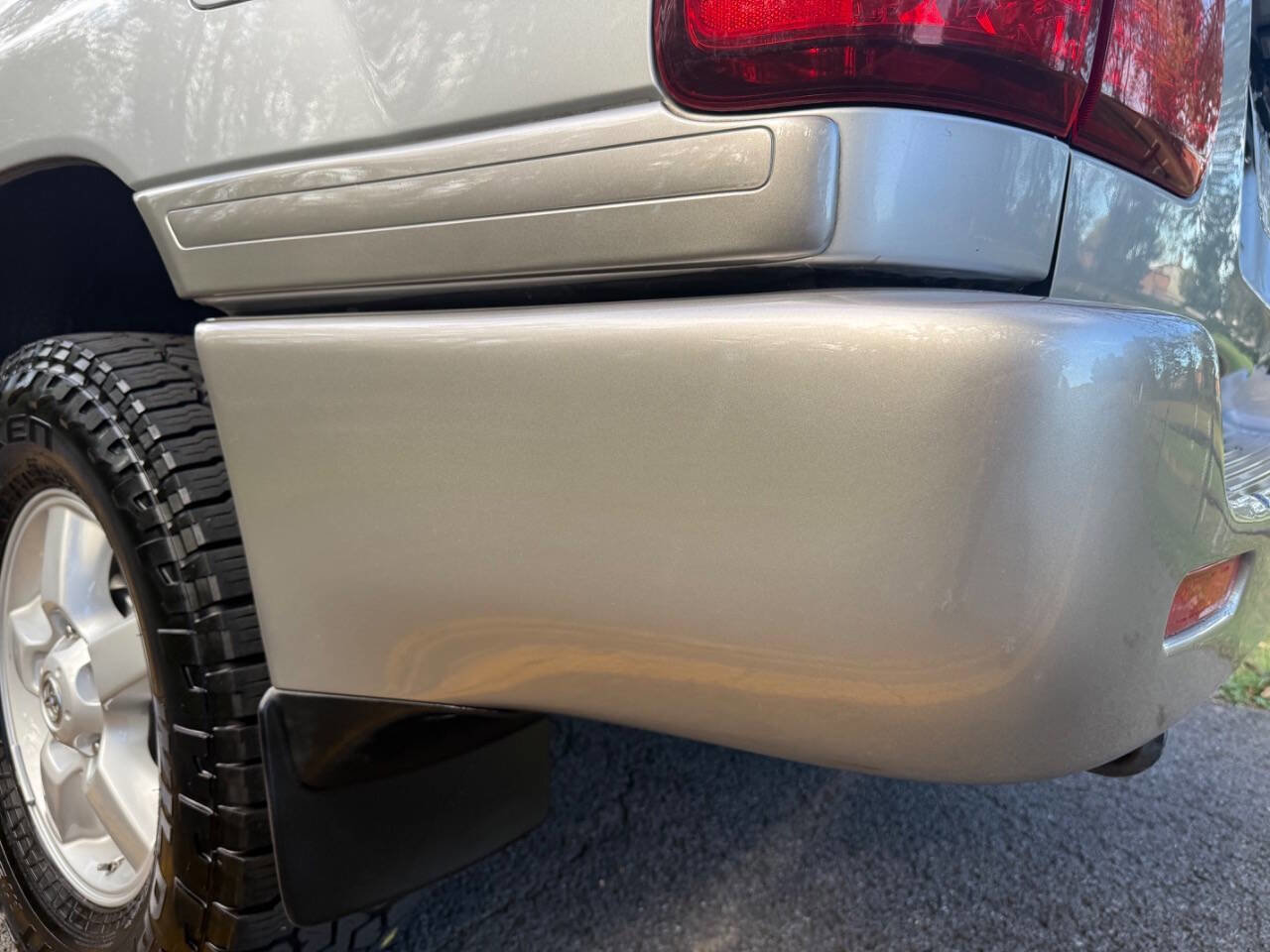 Used 2006 Toyota Land Cruiser image 23