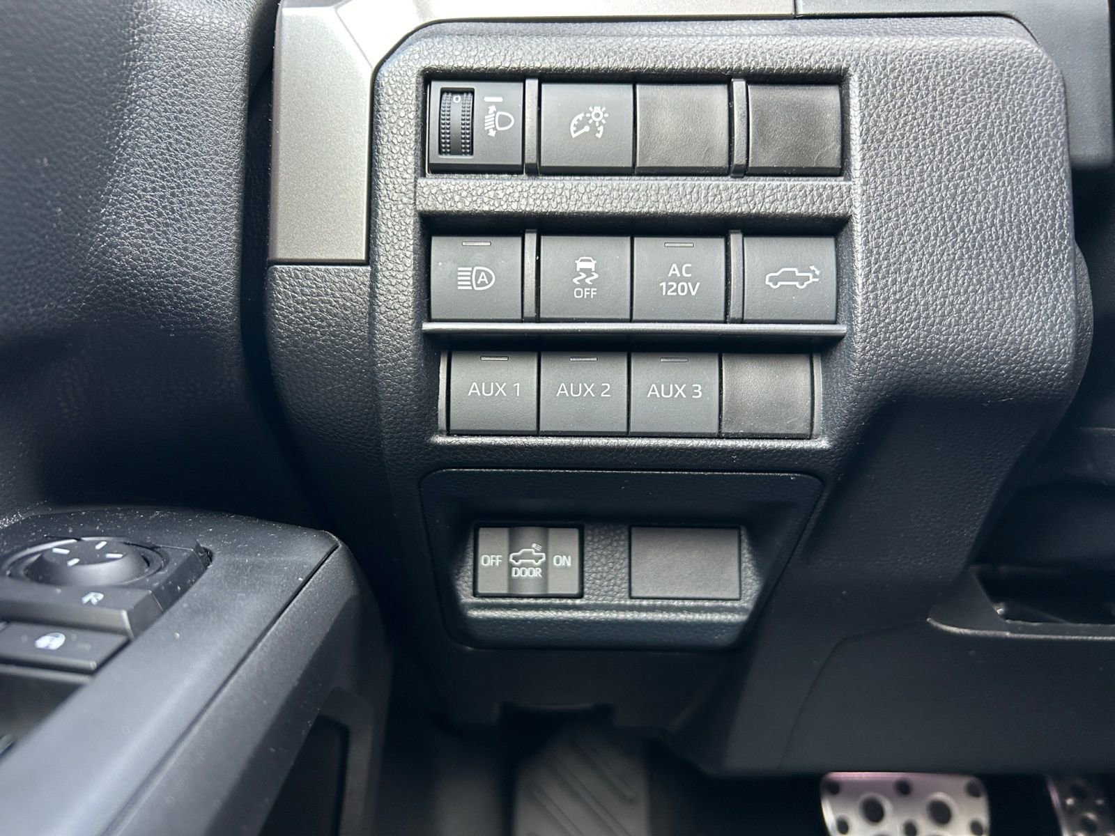 New 2024 Toyota Tacoma TRD Sport w/ TRD Sport Premium Package image 23