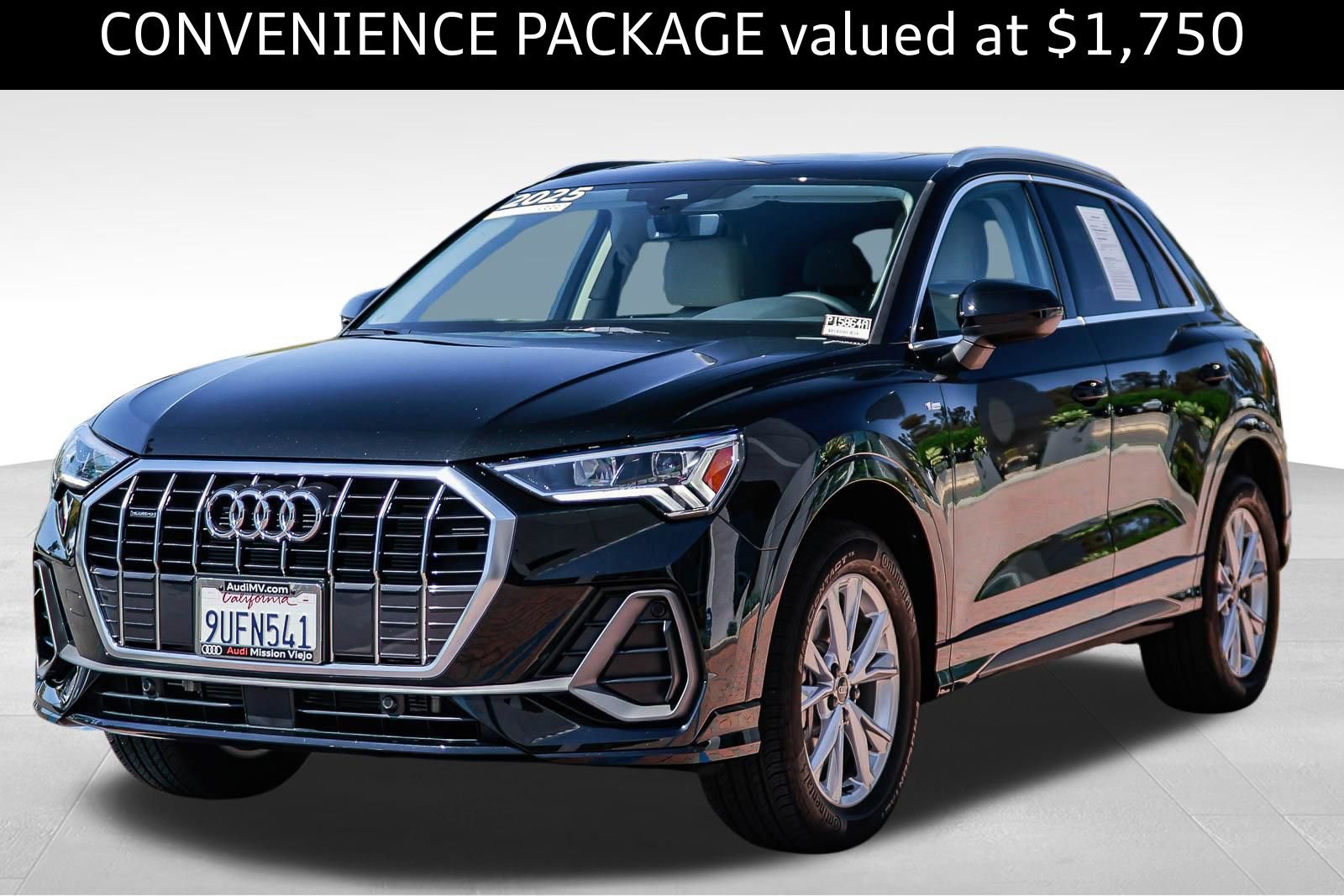 Used 2025 Audi Q3 2.0T Premium w/ Convenience Package image 3