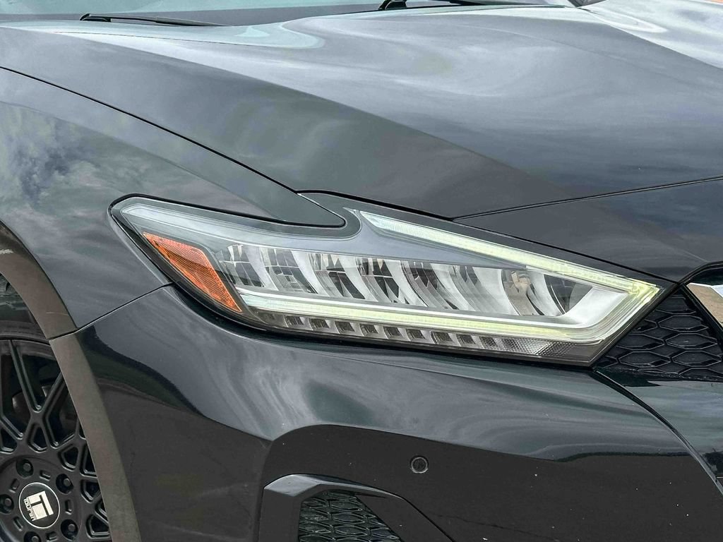 Used 2020 Nissan Maxima SR w/ Sport Mat Group FWD image 10