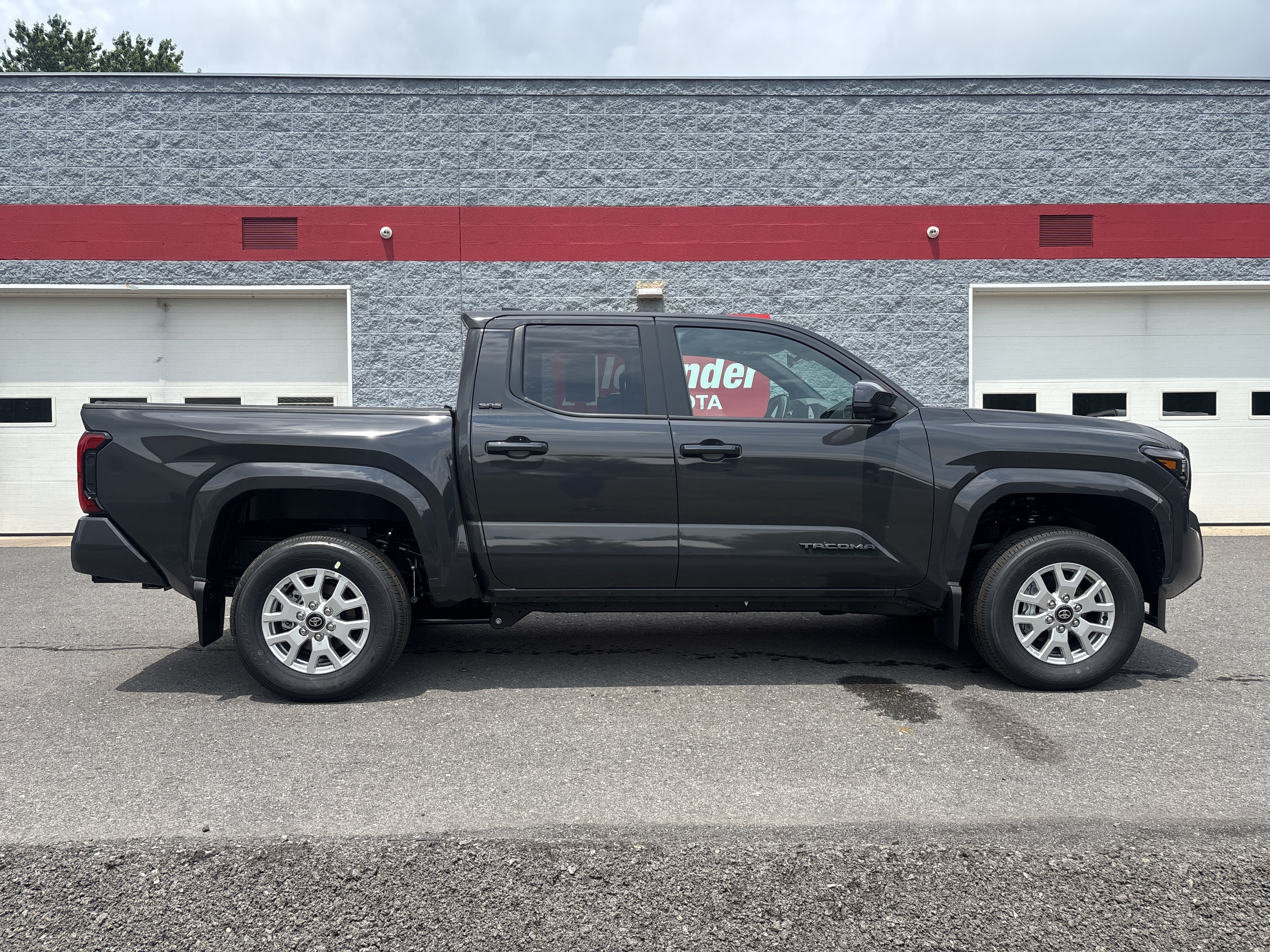 Certified 2026 Toyota Tacoma SR5 AWD/4WD video 2