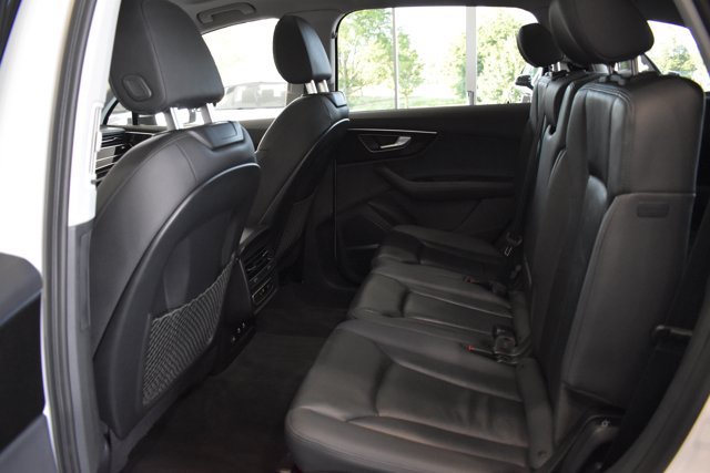 Used 2023 Audi Q7 3.0T Premium Plus AWD/4WD image 37