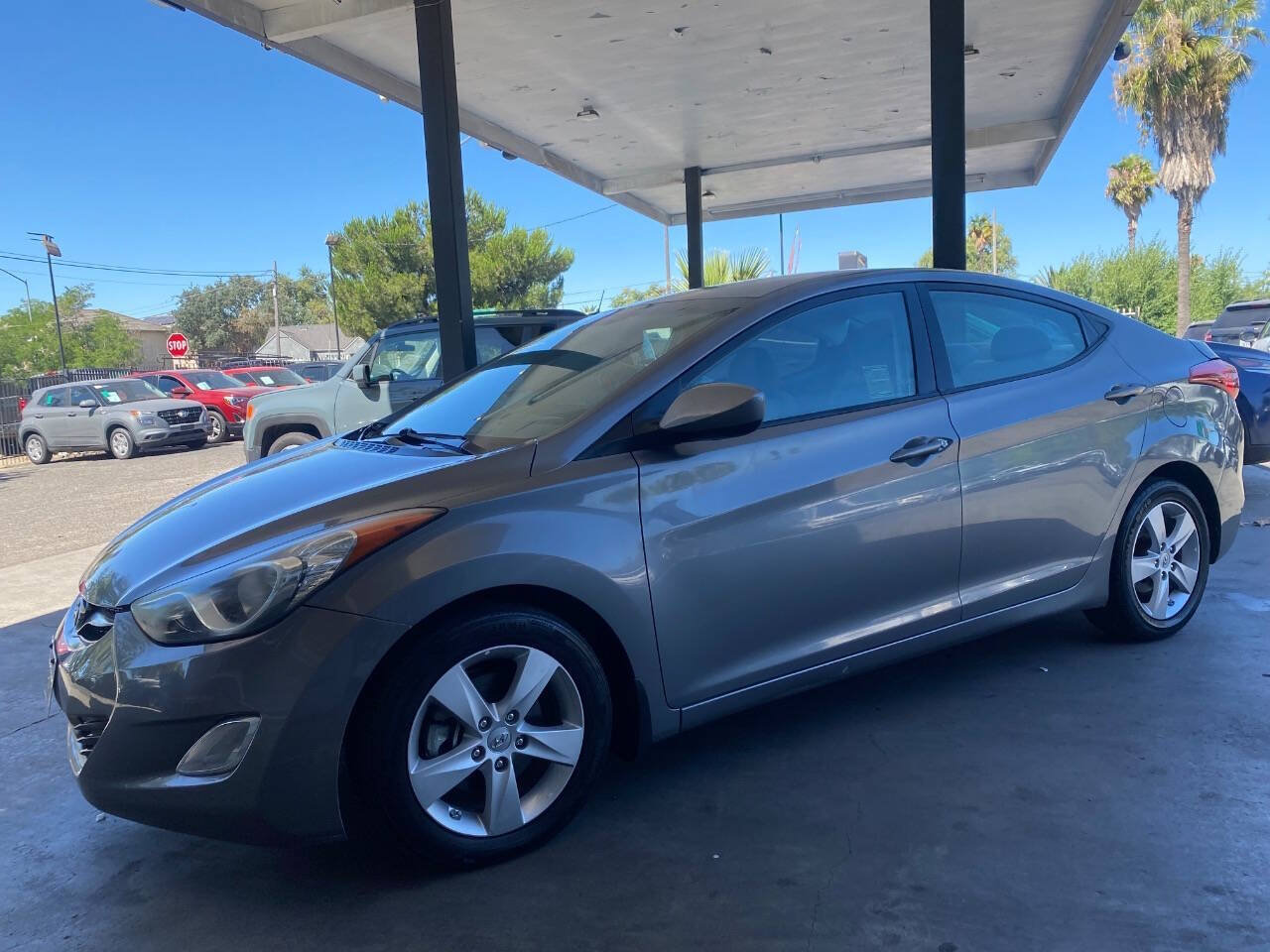 Used 2013 Hyundai Elantra GLS w/ Preferred Pkg FWD image 28