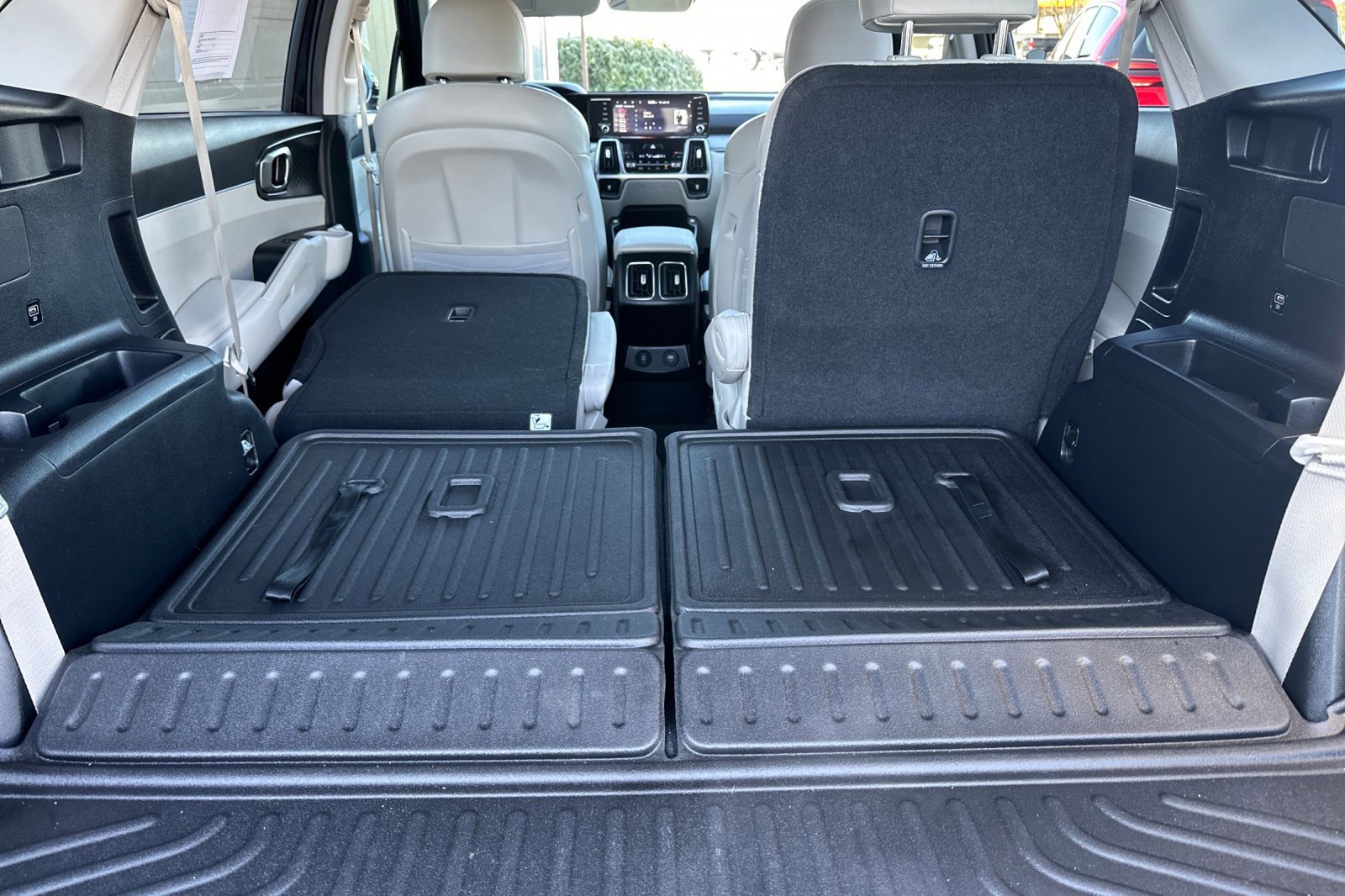 Used 2023 Kia Sorento EX image 17