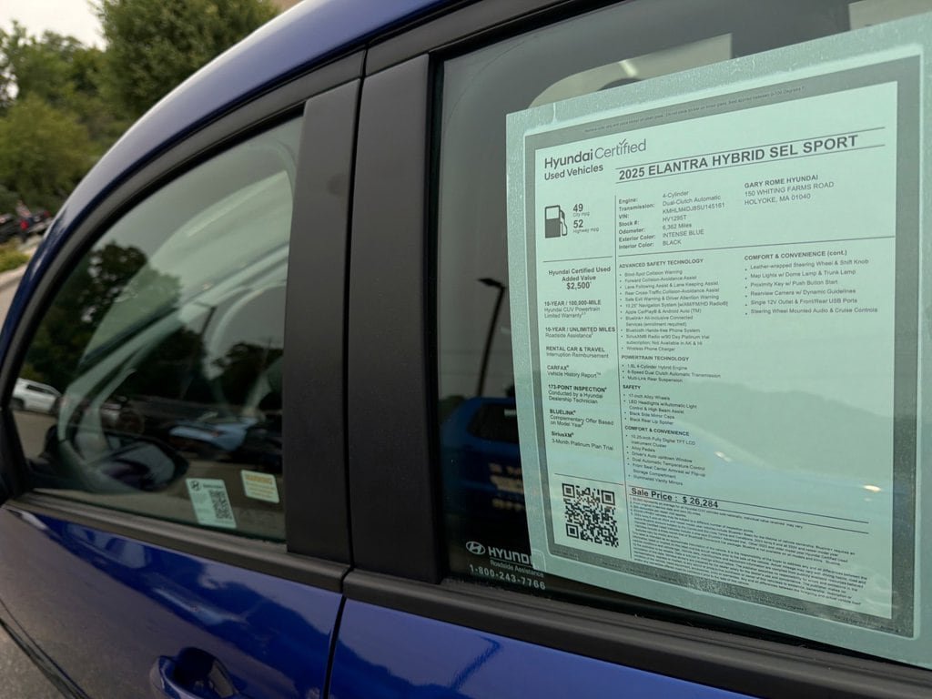 Certified 2025 Hyundai Elantra SEL FWD image 29