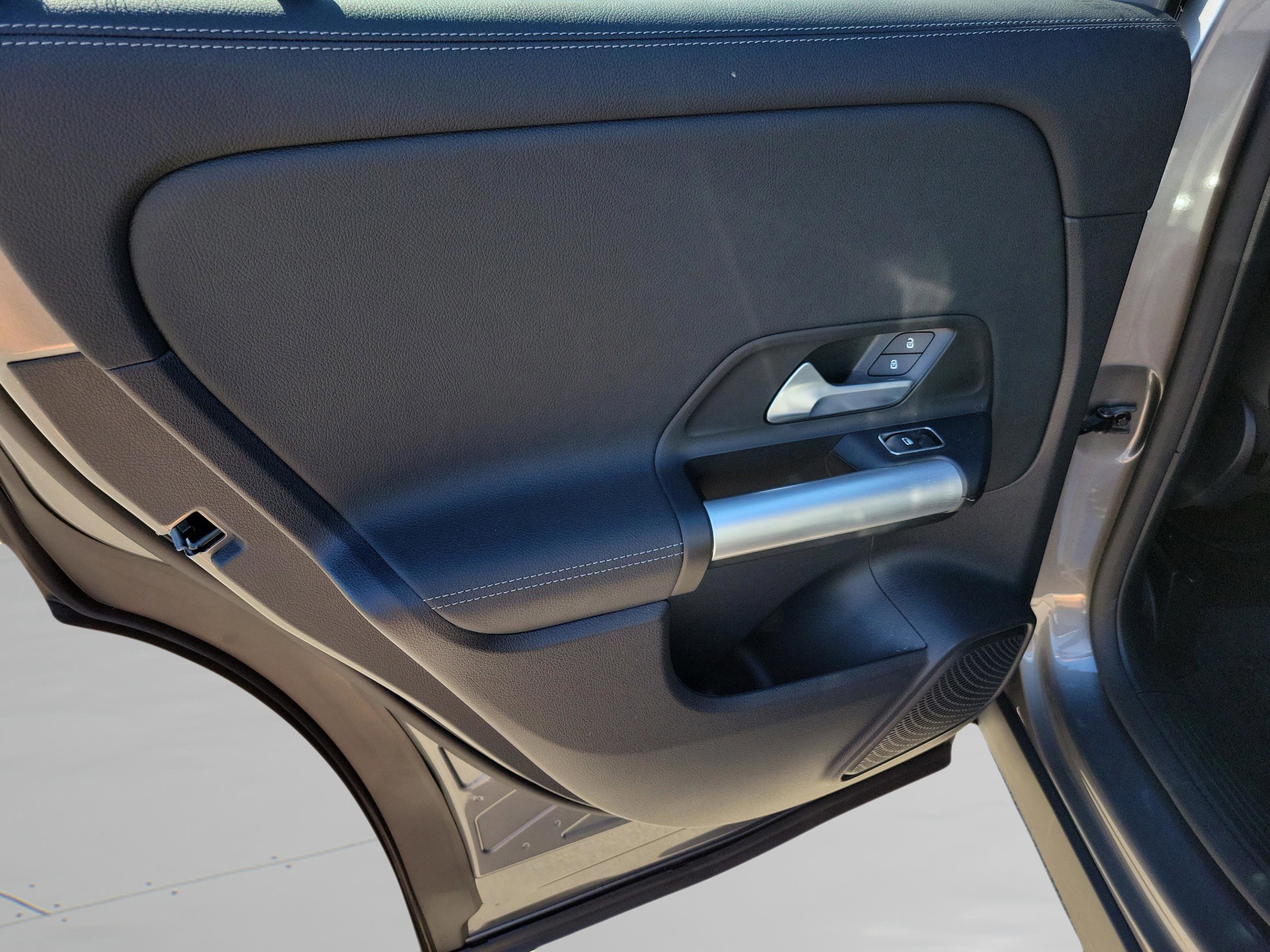 Certified 2023 Mercedes-Benz GLA 250 4MATIC image 29