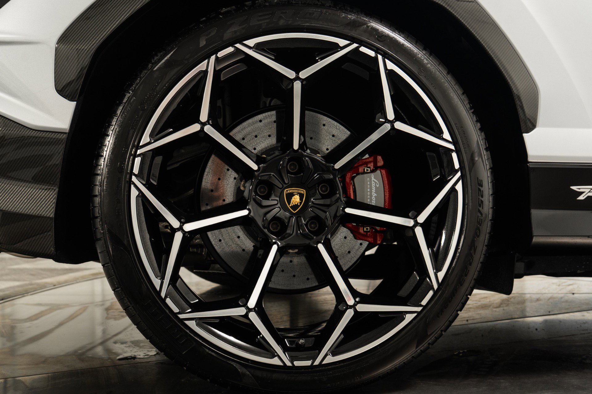 Used 2024 Lamborghini Urus Performante image 48