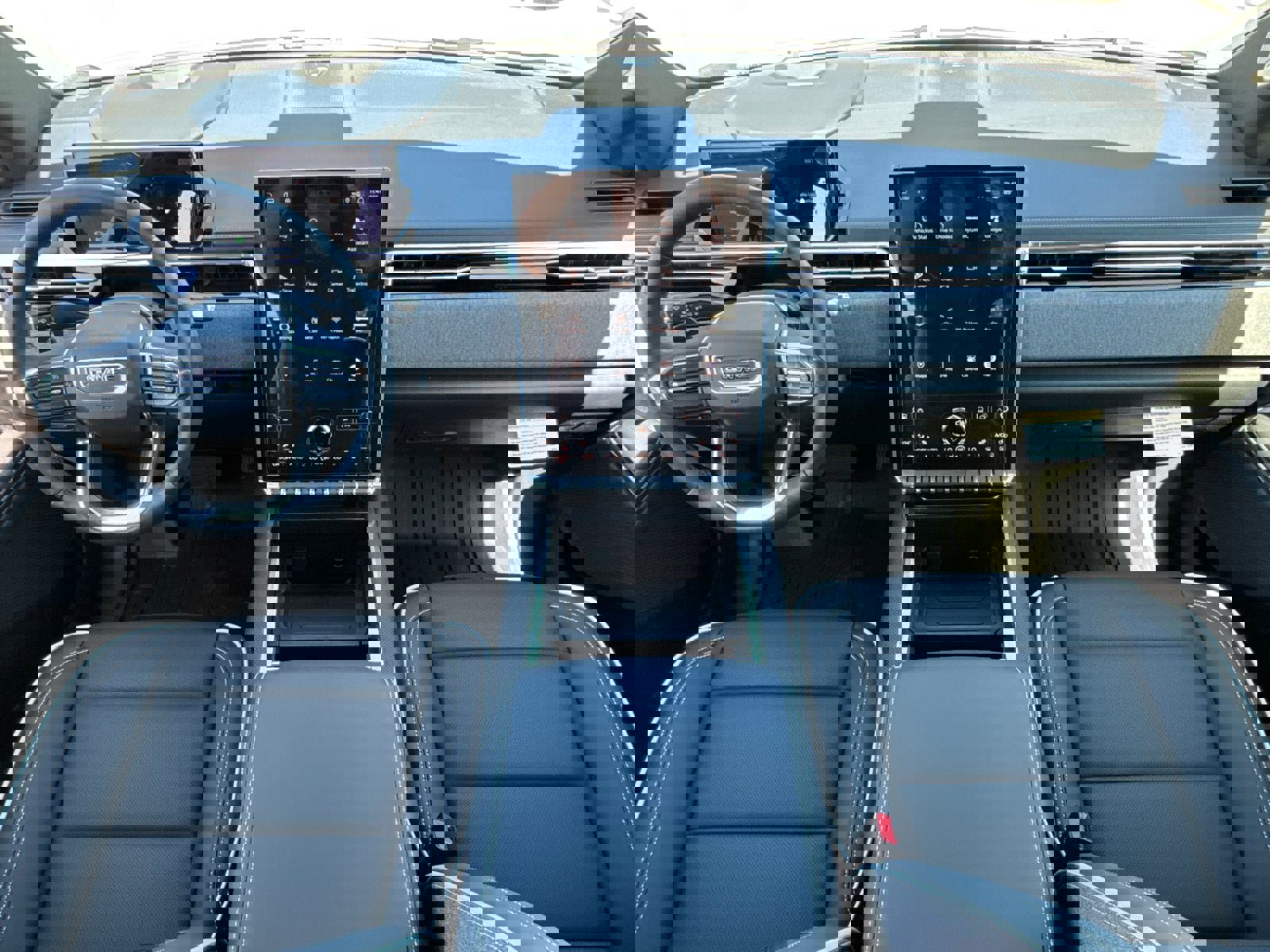 Used 2026 GMC Sierra EV Elevation image 21