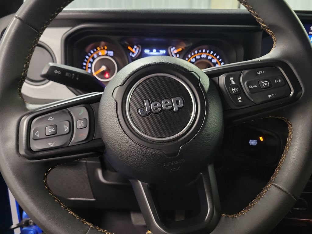 Used 2024 Jeep Wrangler Unlimited Sport AWD/4WD image 17