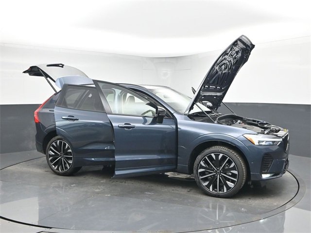 New 2026 Volvo XC60 B5 Ultra w/ Protection Package Premier image 45