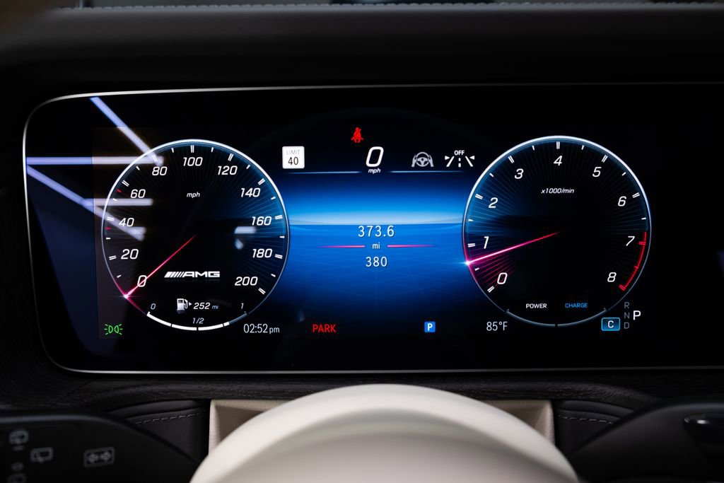 Used 2025 Mercedes-Benz G 63 AMG 4MATIC image 24