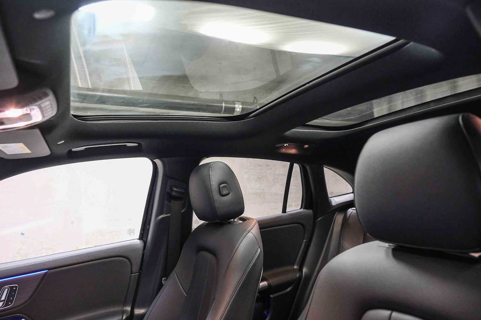 Certified 2023 Mercedes-Benz GLA 250 image 31