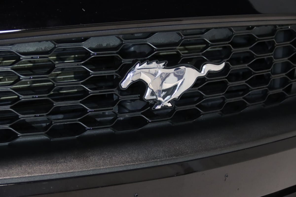 Used 2019 Ford Mustang Premium RWD image 25
