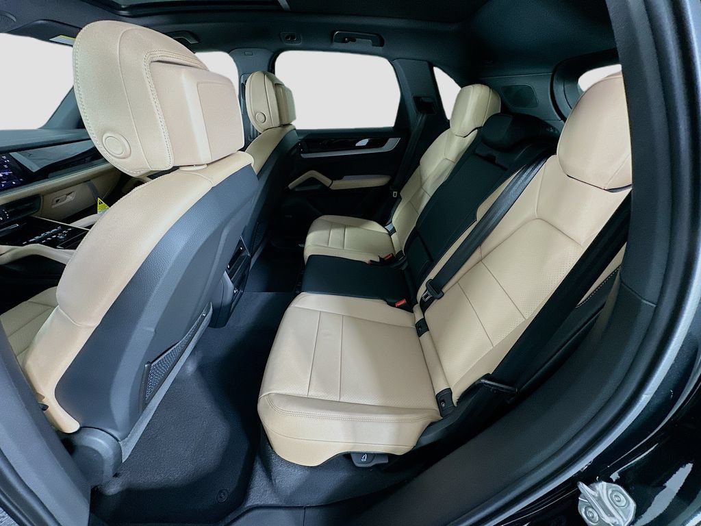 New 2026 Porsche Cayenne AWD/4WD image 24