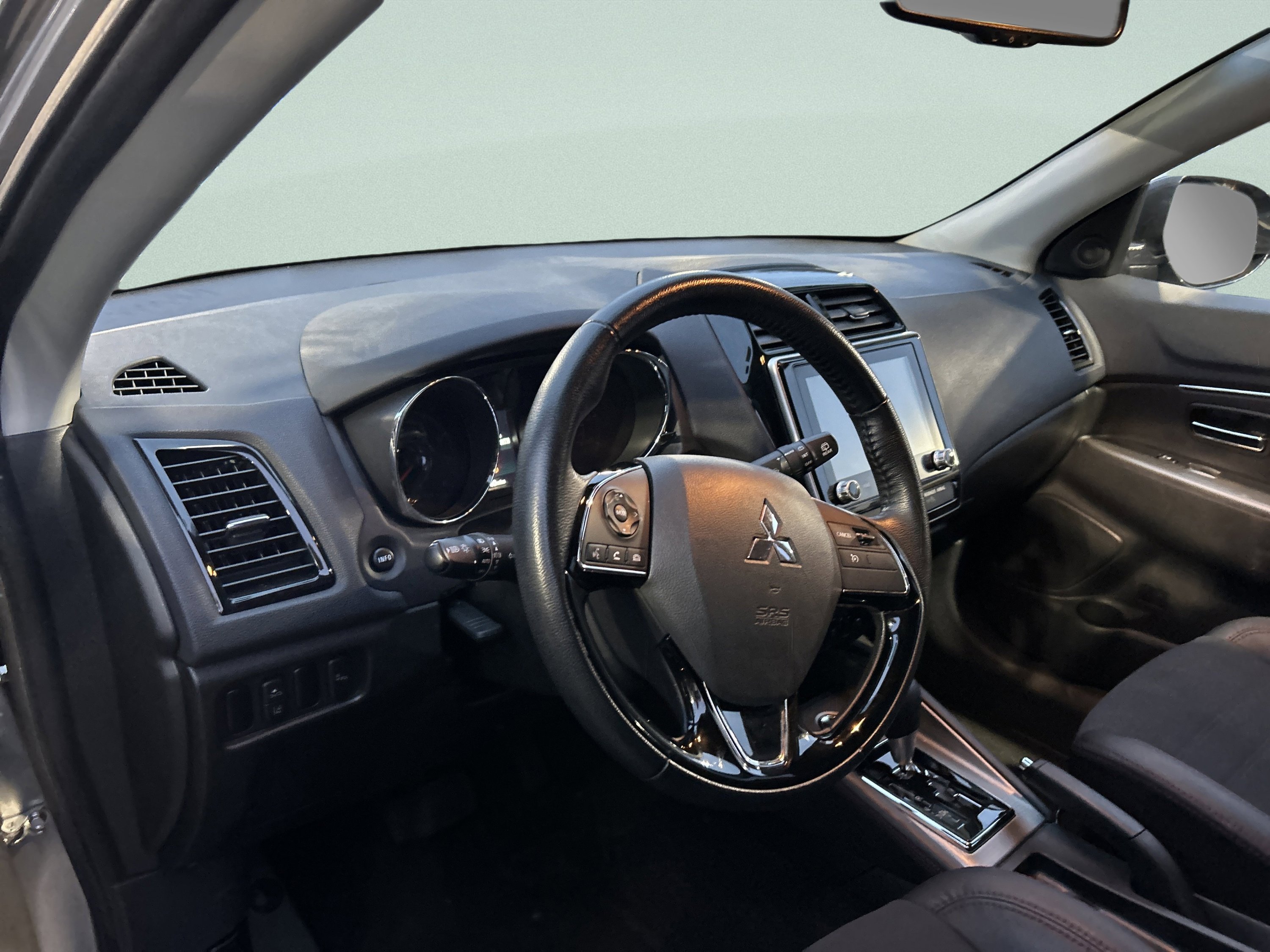 Used 2024 Mitsubishi Outlander Sport SE image 13