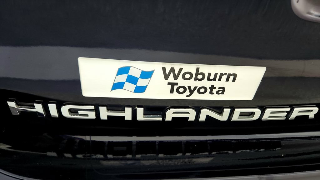 Used 2023 Toyota Highlander Limited AWD/4WD image 13