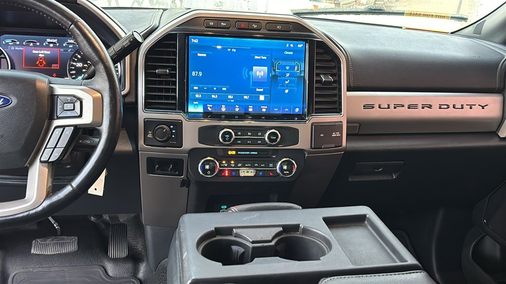 Used 2022 Ford F350 Lariat AWD/4WD image 7