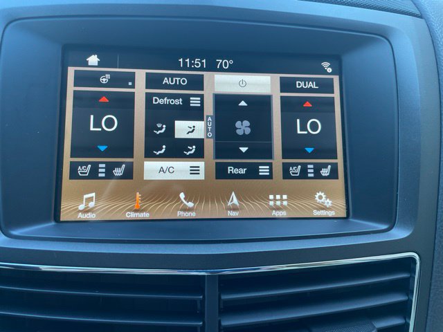 Used 2019 Lincoln MKT AWD image 32
