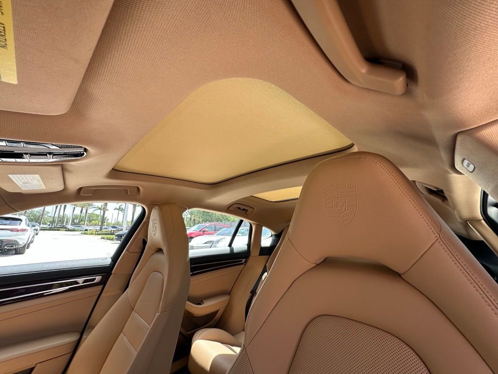 Certified 2023 Porsche Panamera 4 Platinum Edition AWD/4WD image 24