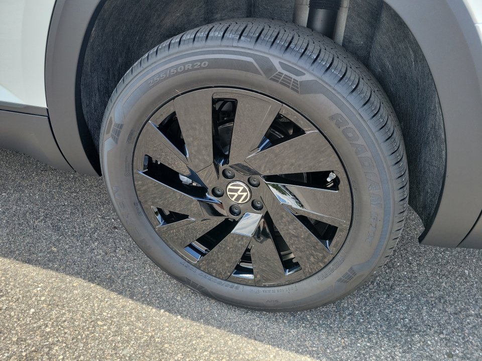 New 2026 Volkswagen Atlas SE FWD image 25