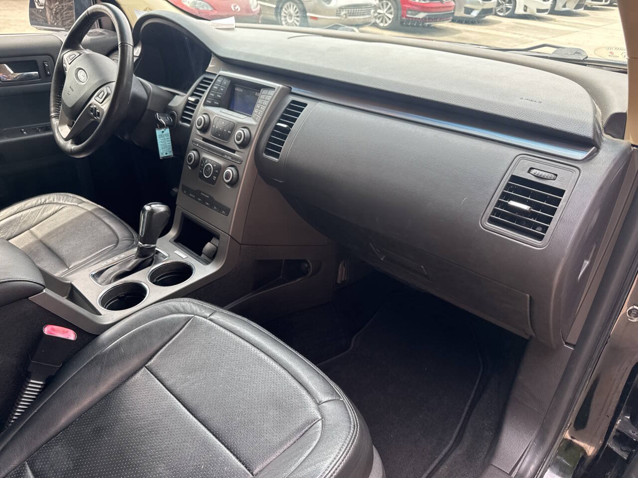 Used 2018 Ford Flex SE FWD image 19