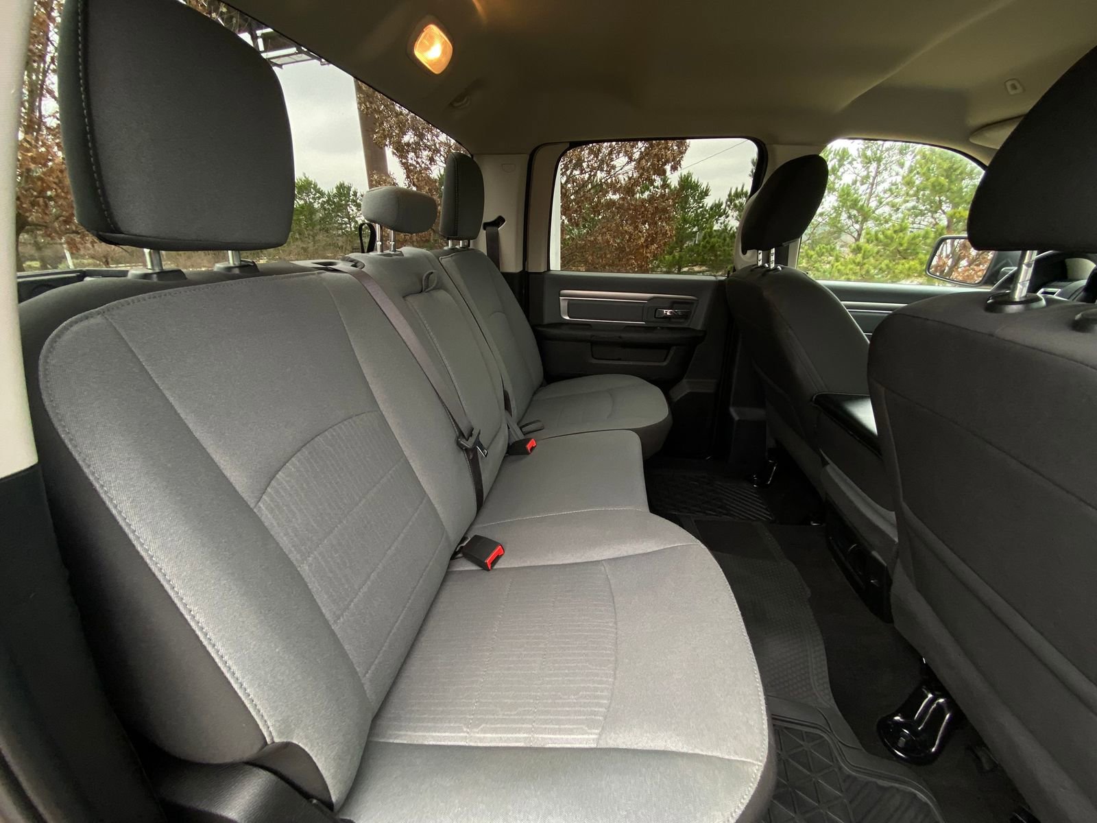 Used 2023 RAM 1500 Classic SLT image 29