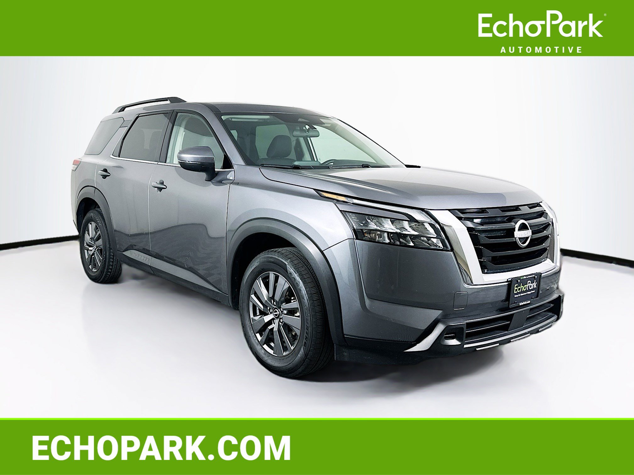 Used 2025 Nissan Pathfinder SV