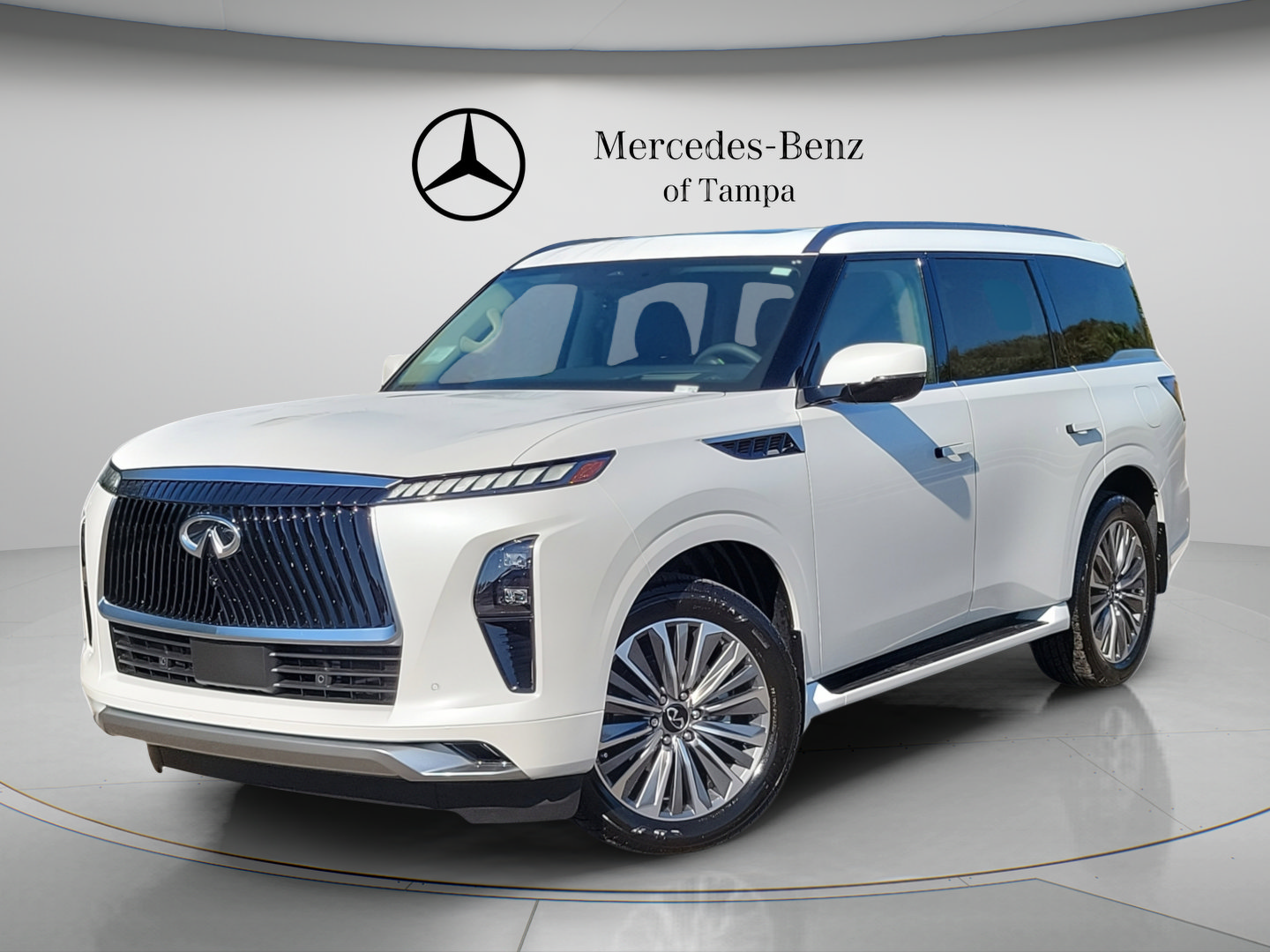 Used 2026 INFINITI QX80 Luxe w/ Cargo Package AWD/4WD image 5