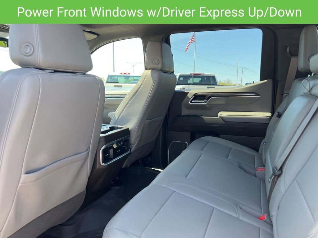 Used 2022 Chevrolet Silverado 1500 LTZ w/ LTZ Premium Package AWD/4WD image 35