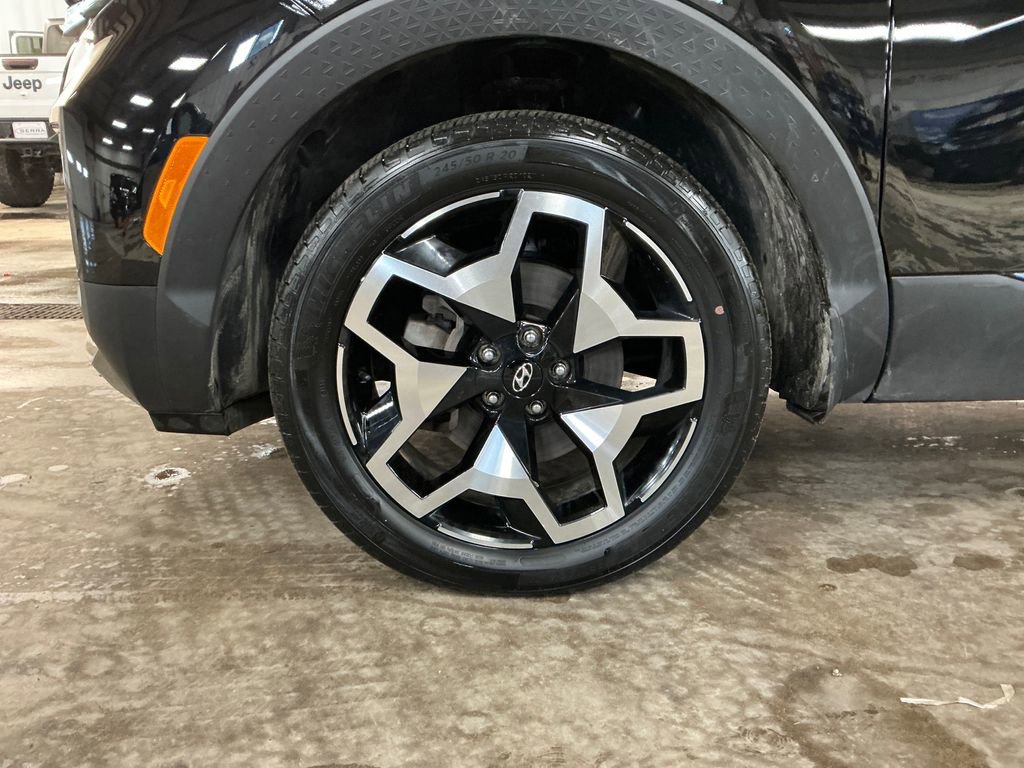 Certified 2024 Hyundai Santa Cruz Limited AWD/4WD image 11