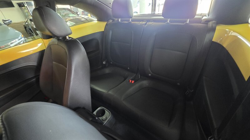 Used 2012 Volkswagen Beetle 2.5 FWD image 19
