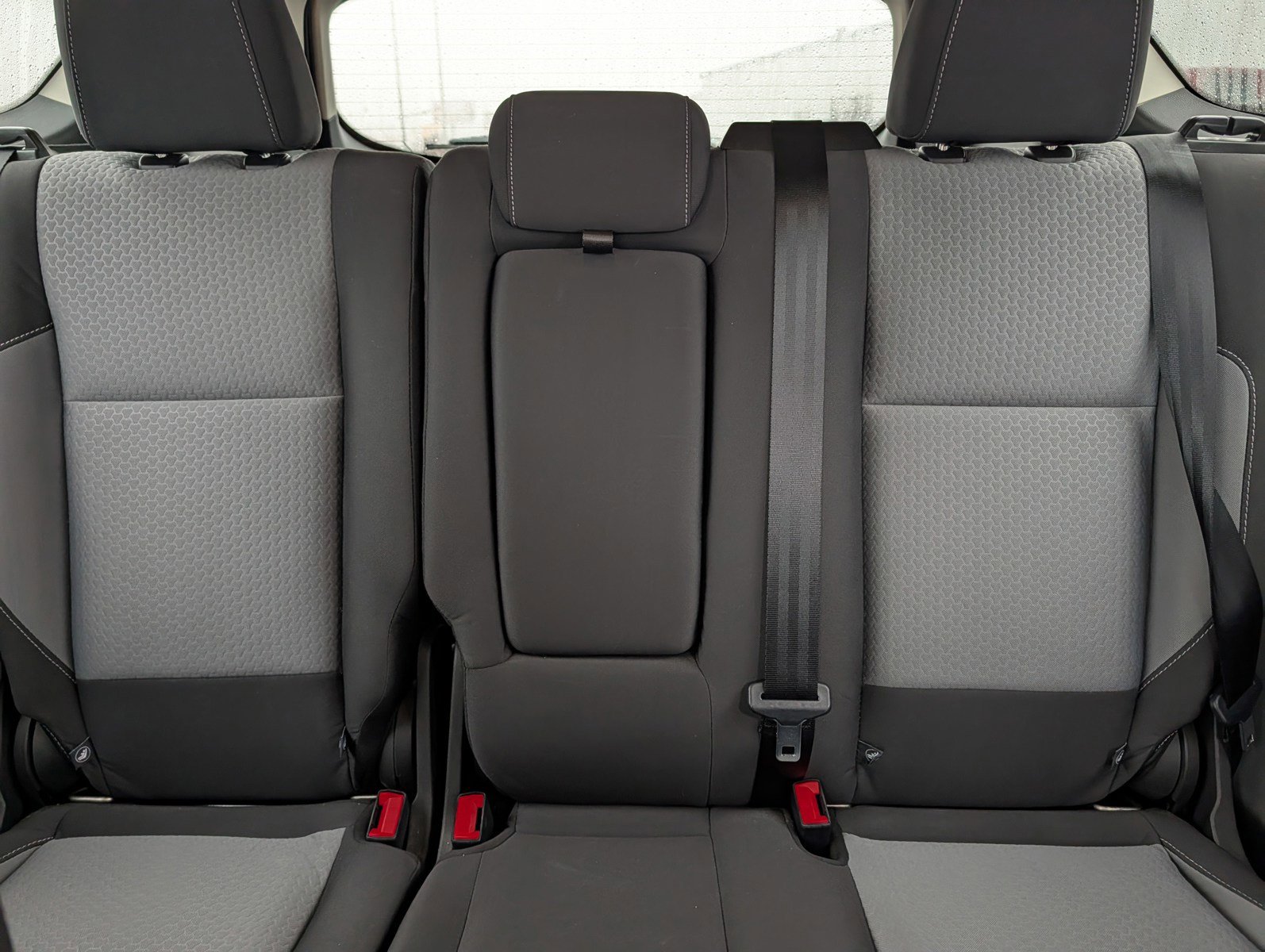 Used 2018 Ford Escape SE w/ Ford Safe & Smart Package image 13