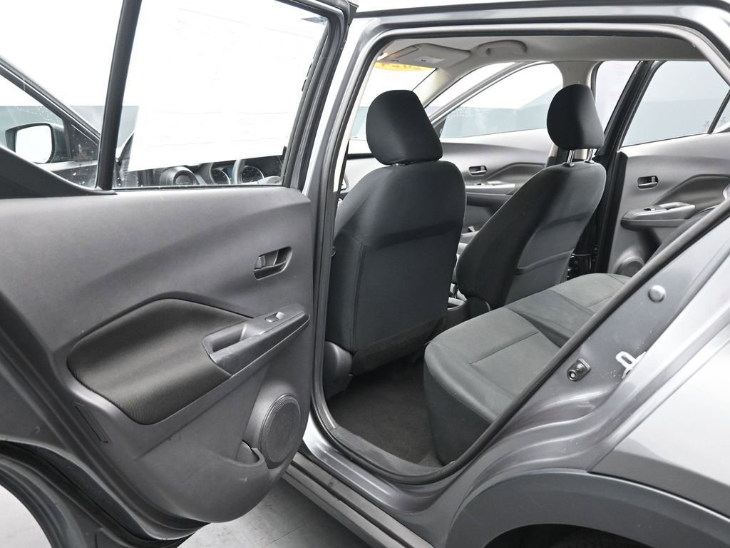Used 2024 Nissan Kicks S FWD image 17