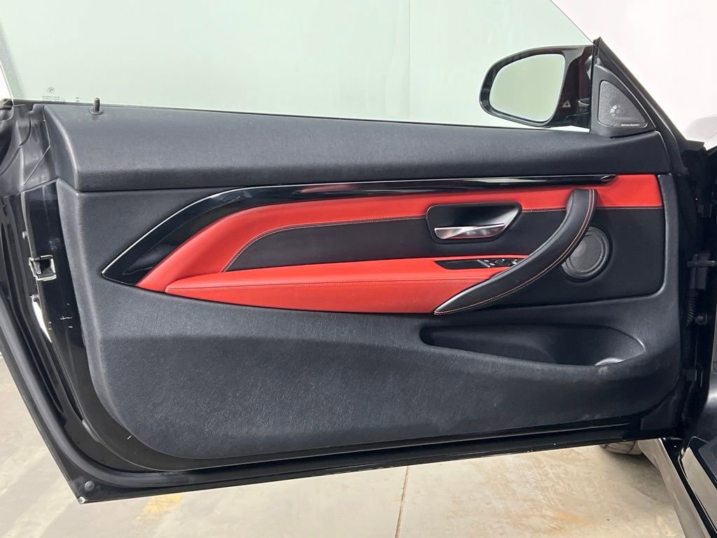 Used 2020 BMW M4 Coupe w/ M Driver's Package image 19