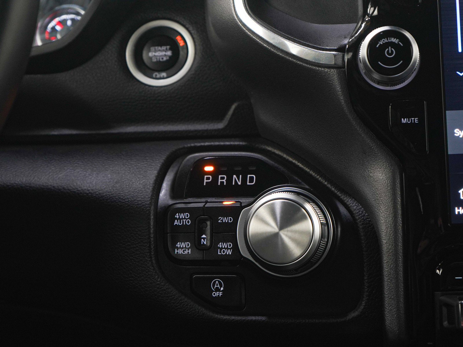 Used 2023 RAM 1500 Laramie image 16