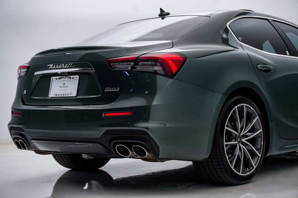 Used 2021 Maserati Ghibli S GranSport RWD image 12