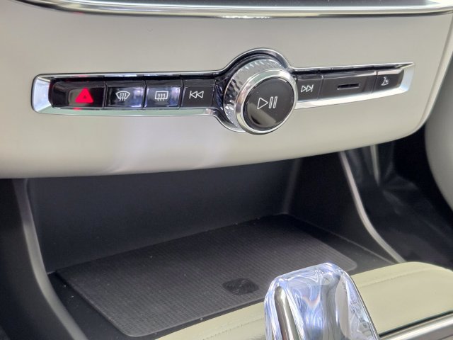 New 2026 Volvo XC90 B6 Ultra w/ Protection Package AWD/4WD image 20