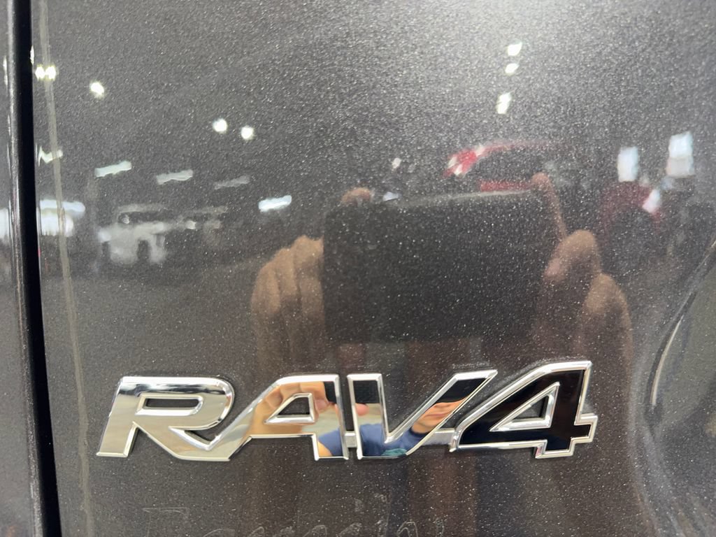 Used 2023 Toyota RAV4 XSE AWD/4WD image 23