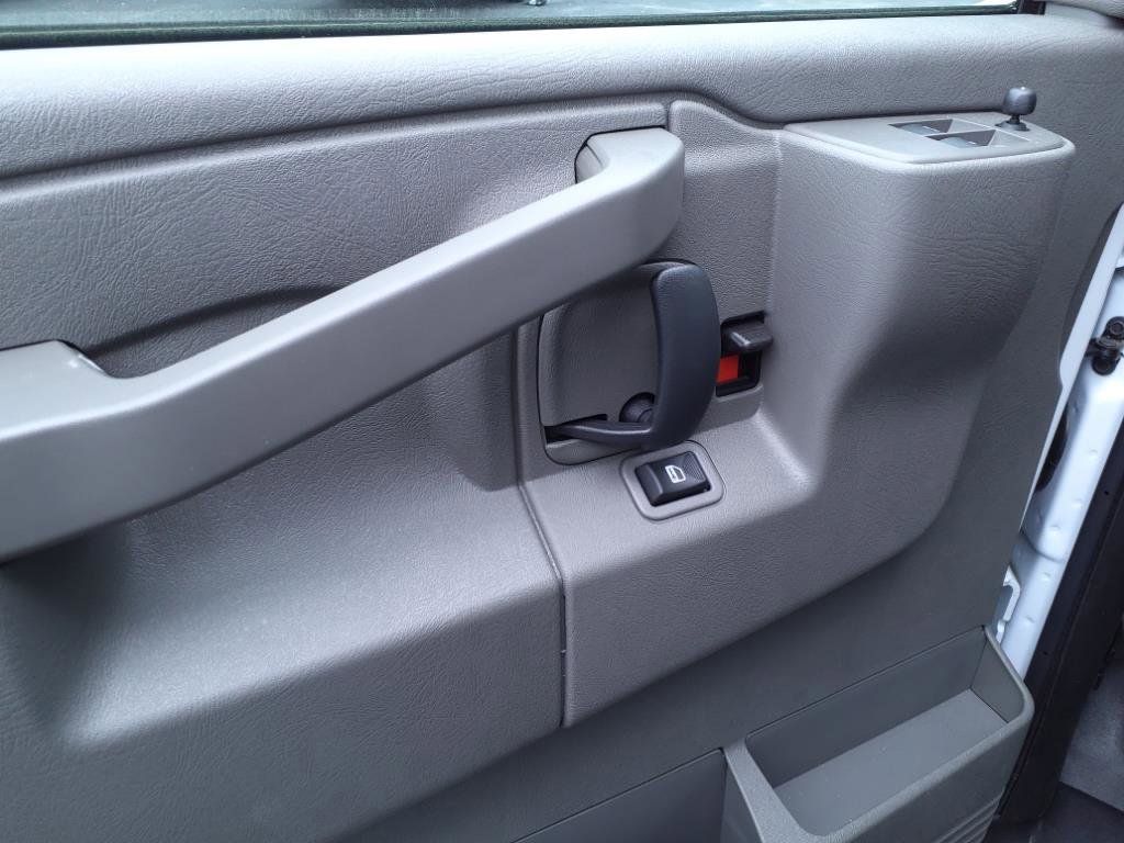 New 2025 Chevrolet Express 3500 w/ Power Convenience Package image 14