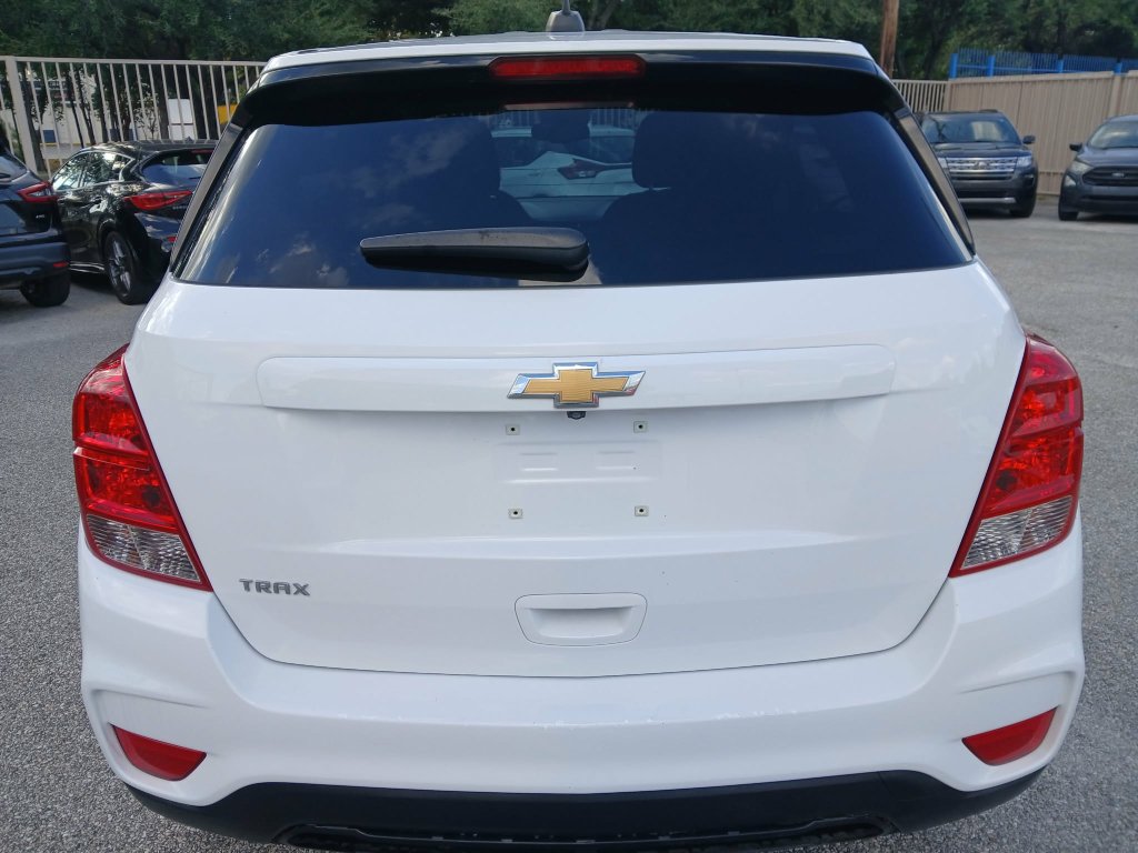 Used 2020 Chevrolet Trax LS w/ Tint and Cruise Package FWD image 6