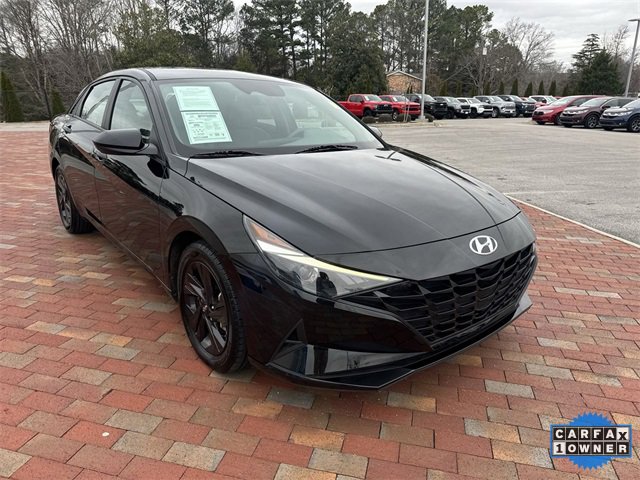 Used 2023 Hyundai Elantra SEL image 38