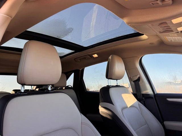 Used 2020 Ford Escape SEL AWD/4WD image 24