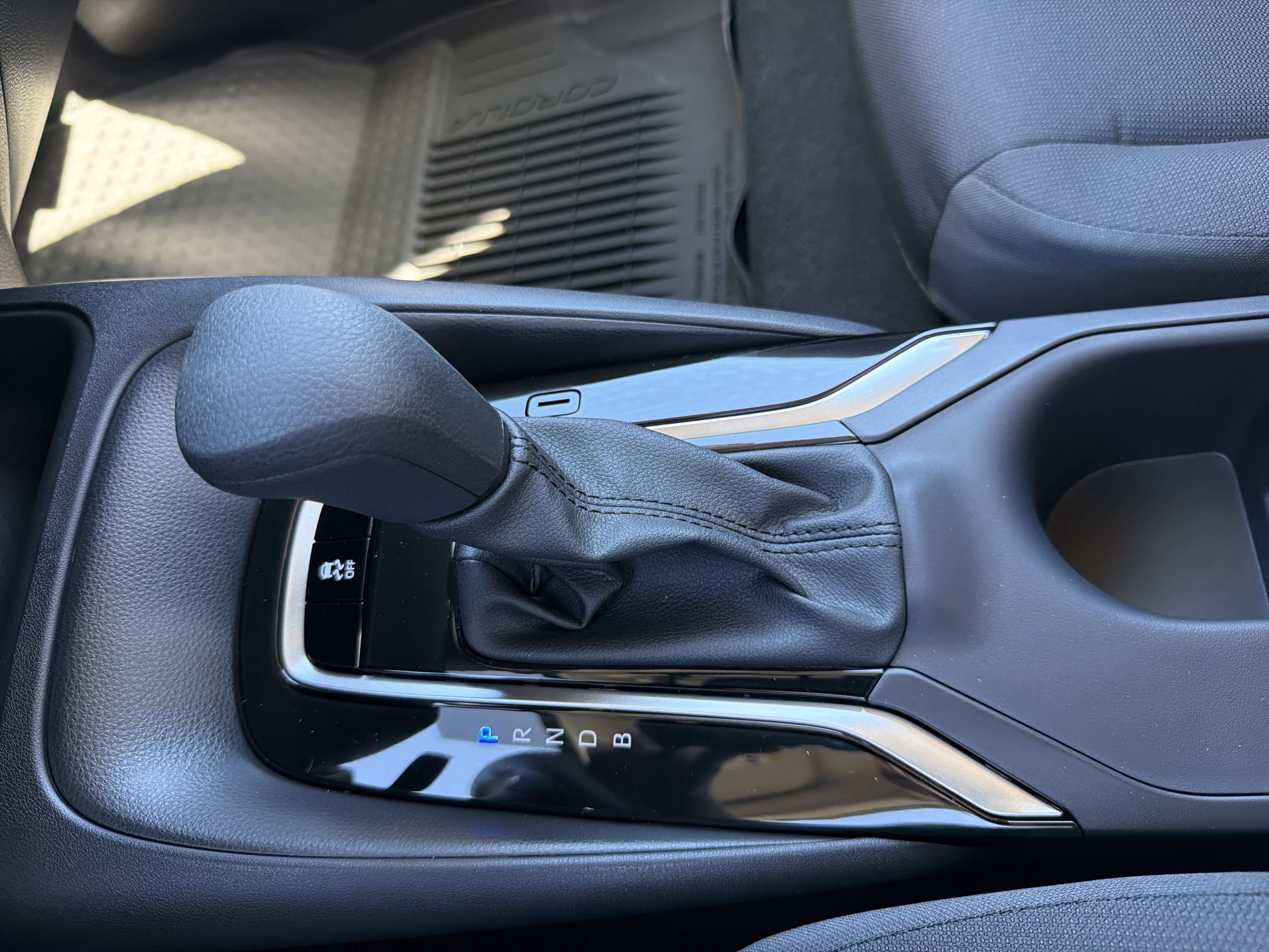 New 2027 Toyota Corolla LE FWD image 25