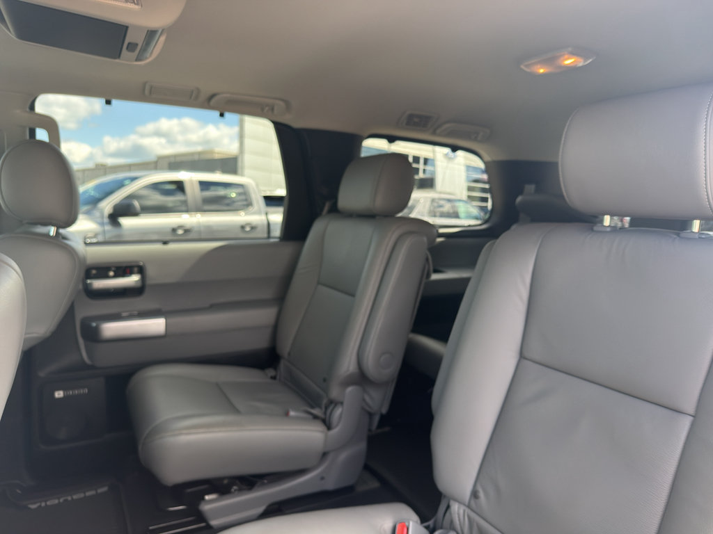 Used 2021 Toyota Sequoia Limited w/ Safety & Convenience Package AWD/4WD image 22