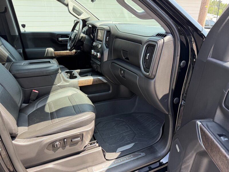 Used 2021 GMC Sierra 1500 Denali w/ Denali Ultimate Package AWD/4WD image 33